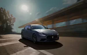 Maserati Ghibli MC Edition (Blu Vittoria)     