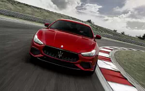 Maserati Ghibli Trofeo     