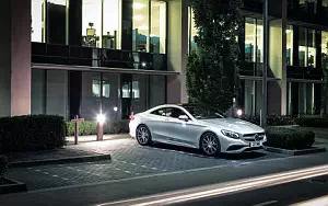 Mercedes-Benz S63 AMG Coupe UK-spec     