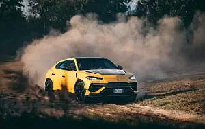 Off Road 4x4 Lamborghini Urus Performante  