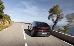 Porsche Macan 4 (Copper Ruby Metallic)  