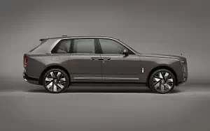 Rolls-Royce Cullinan UK-spec  