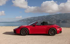 Porsche 911 Targa 4 GTS  