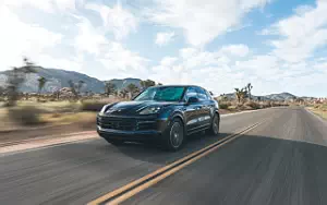 Porsche Cayenne E-Hybrid (Algarve Blue Metallic)  