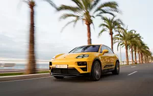 Porsche Macan Turbo (Speed Yellow)  